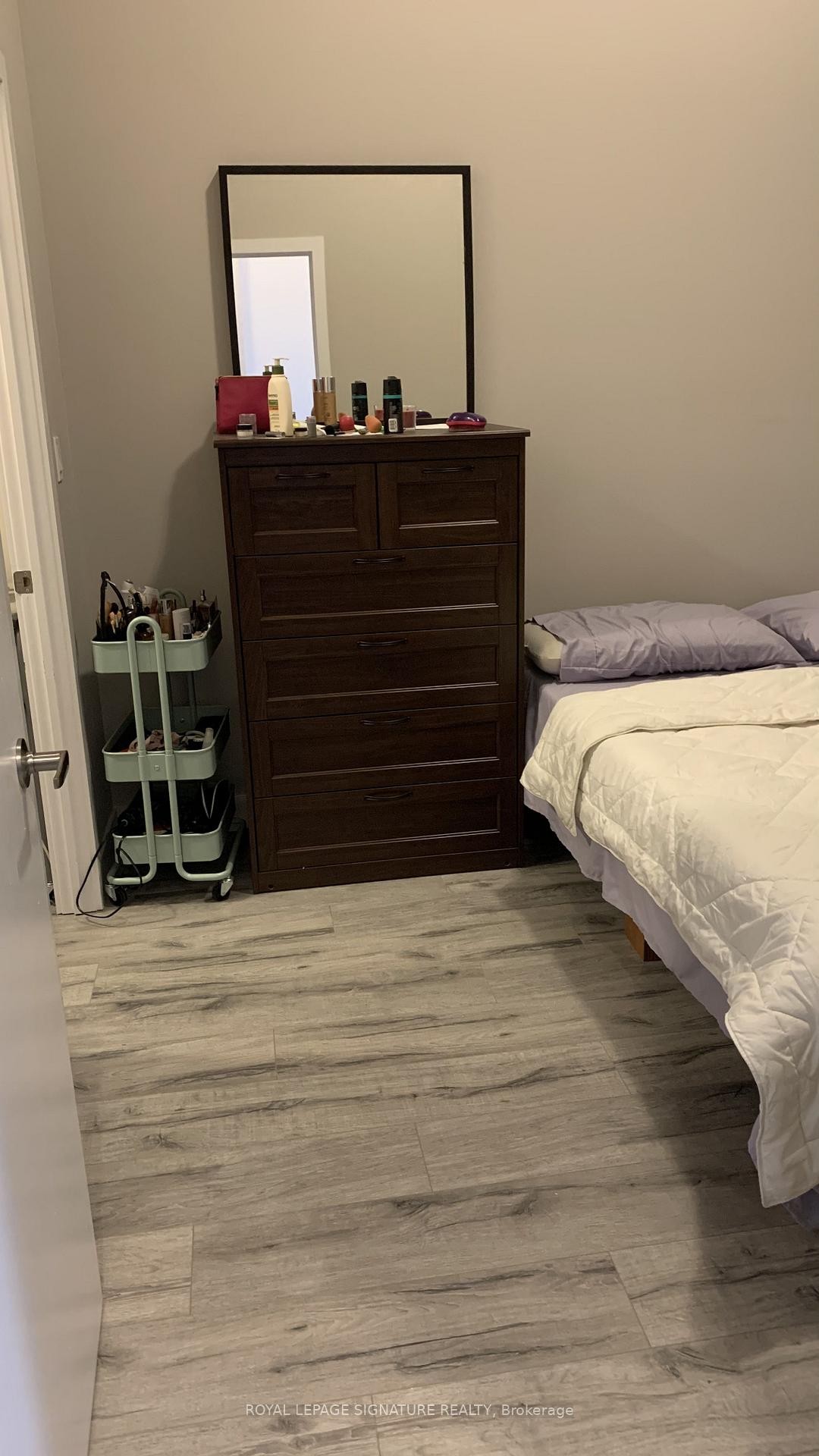 313-100 Garment Street S, Kitchener, ON - Indoor Photo Showing Bedroom