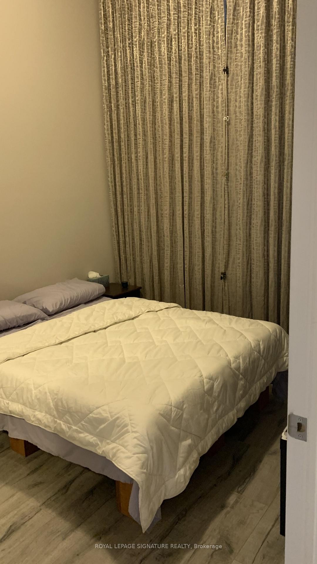 313-100 Garment Street S, Kitchener, ON - Indoor Photo Showing Bedroom