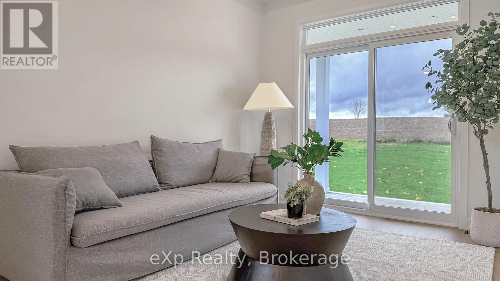 12 Janet Street, South Bruce, ON - Indoor Photo Showing Living Room