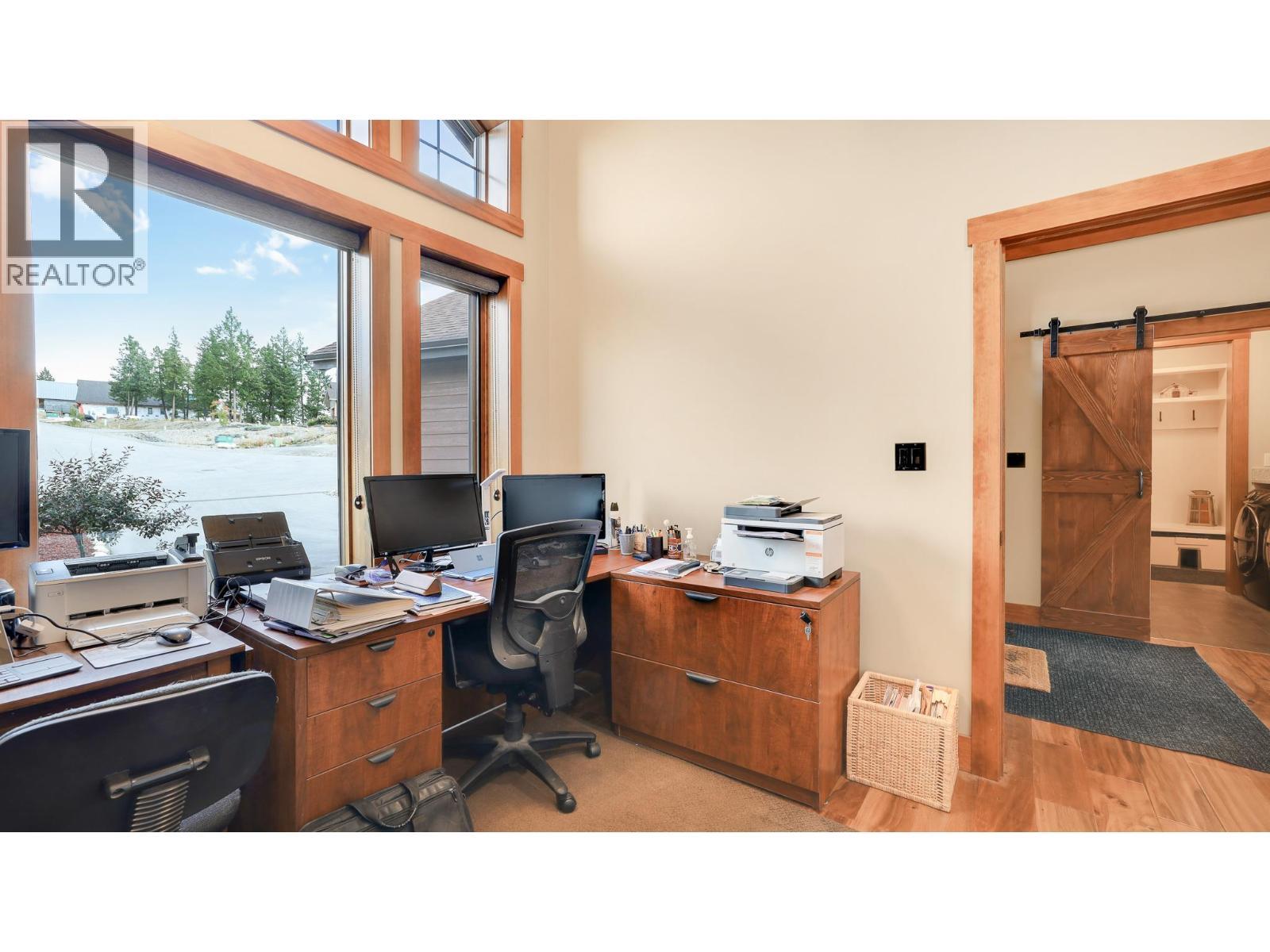 2621 Brewer Ridge Rise, Invermere, BC - Indoor Photo Showing Office