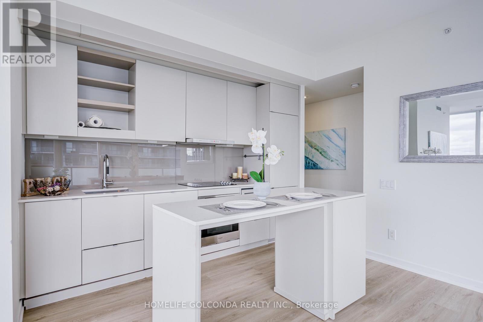 3609 - 101 Peter Street, Toronto, ON - Indoor Photo Showing Kitchen