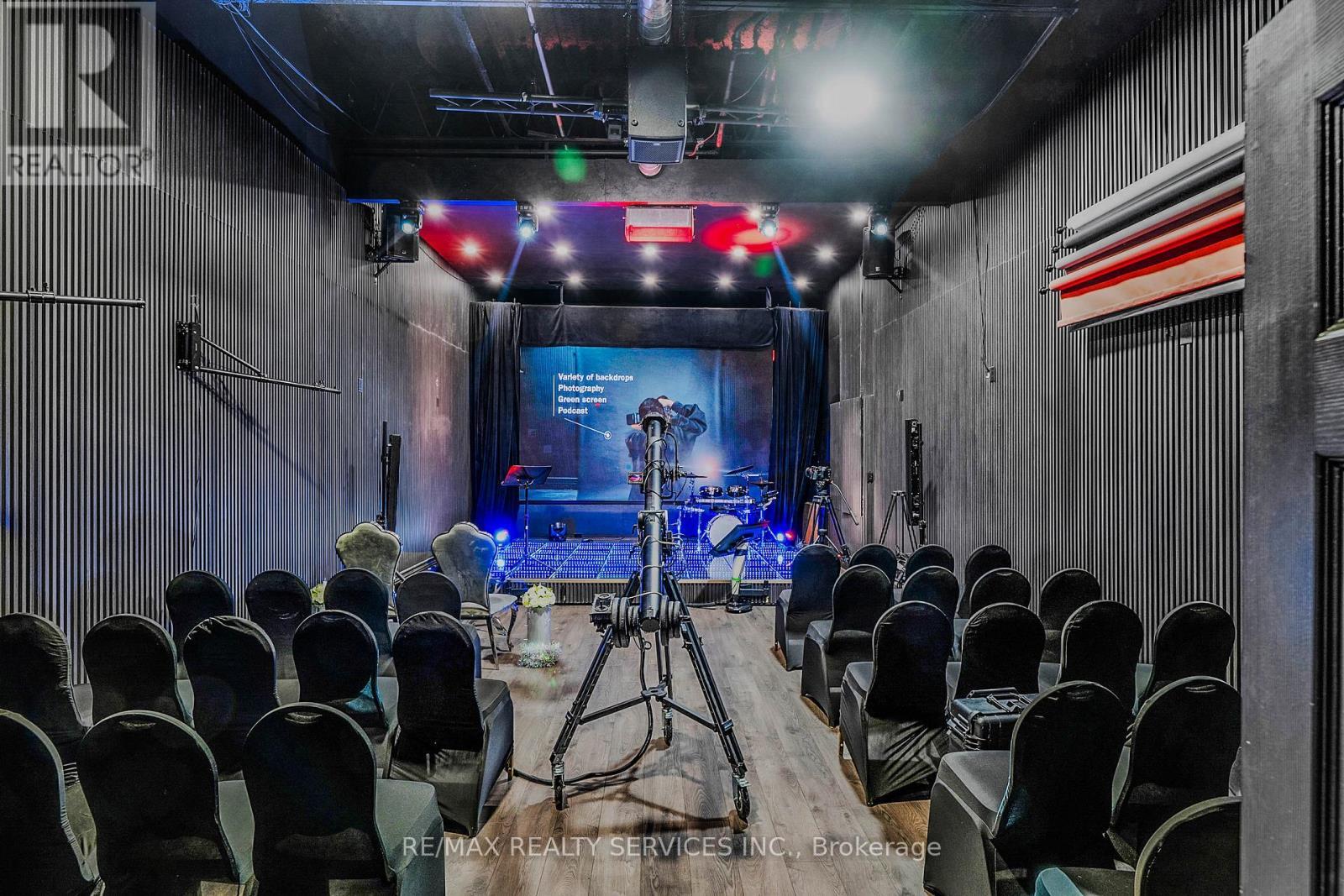 6780 Devand Drive, Mississauga, ON