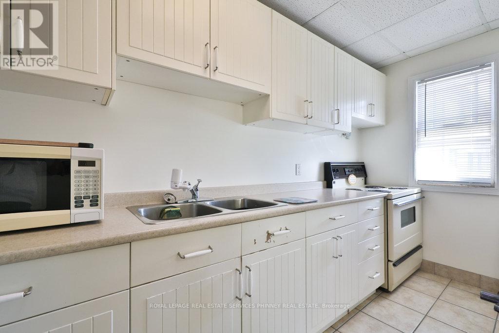 160 King Street E, Mississauga, ON