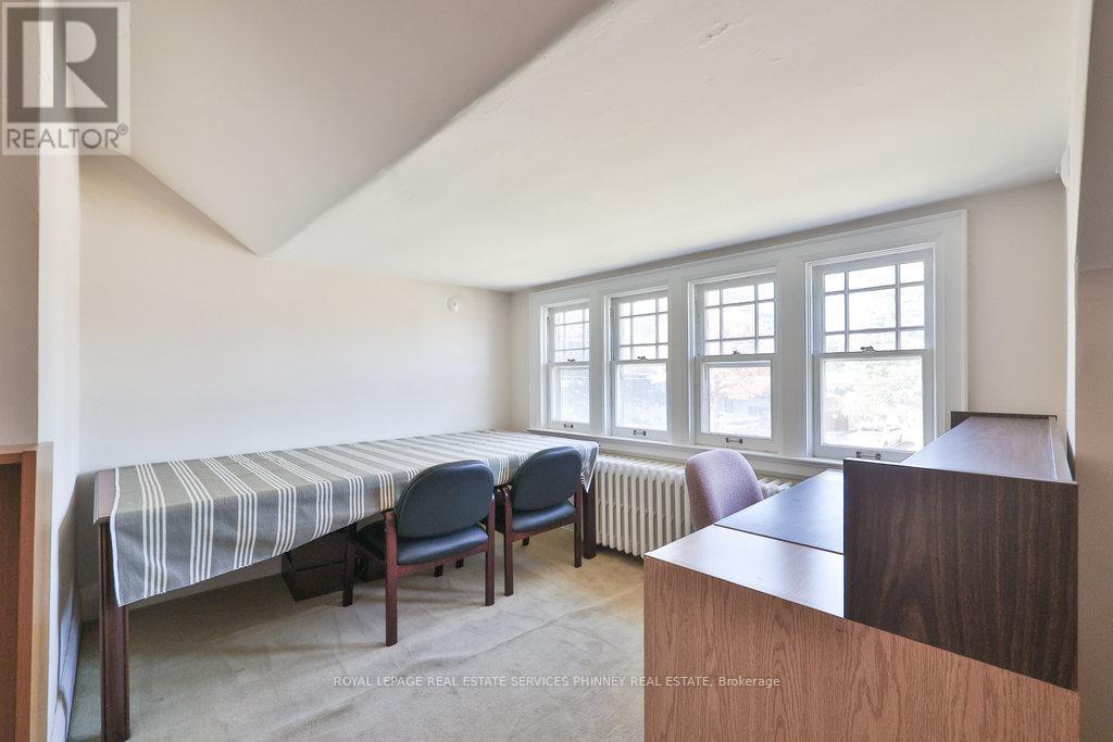 160 King Street E, Mississauga, ON