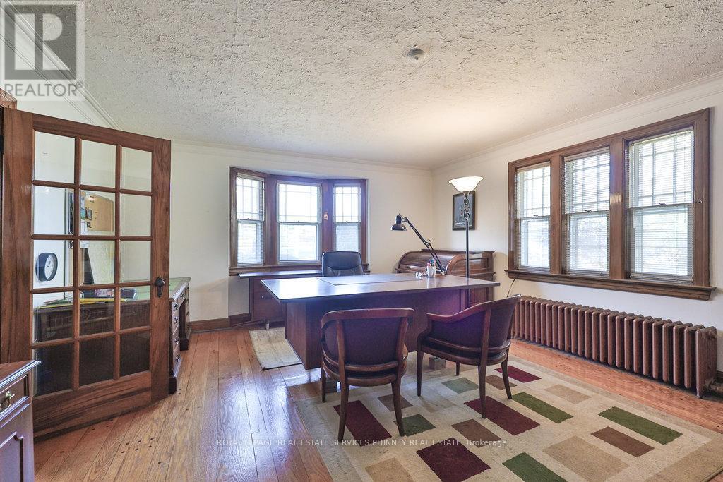 160 King Street E, Mississauga, ON