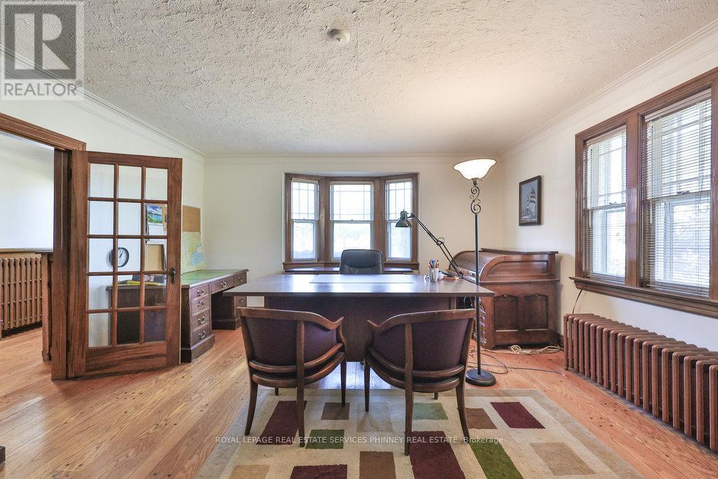 160 King Street E, Mississauga, ON