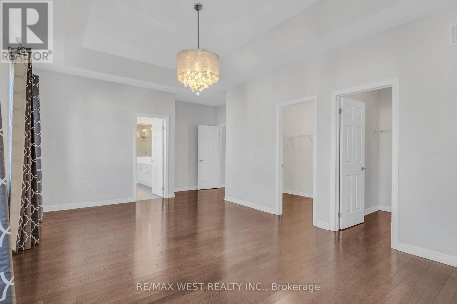 198 Jessie Caverhill Pass, Oakville, ON - Indoor Photo Showing Other Room