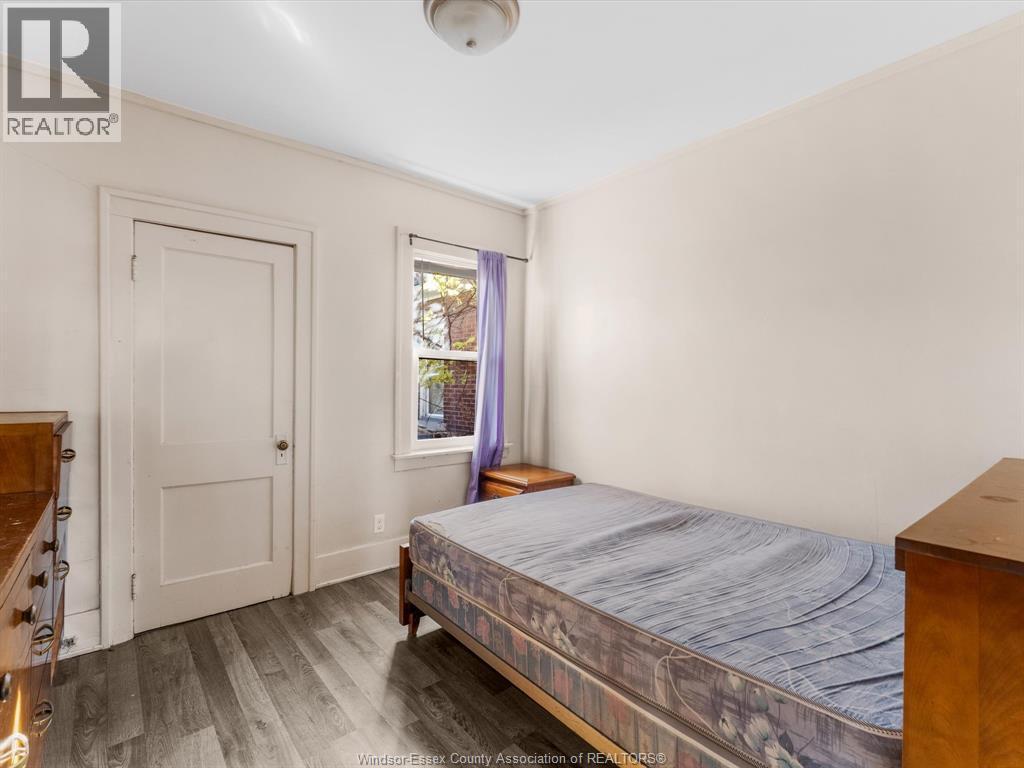 3493 Peter Street, Windsor, ON - Indoor Photo Showing Bedroom