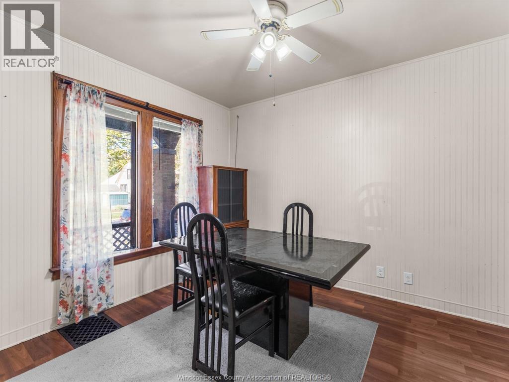 3493 Peter Street, Windsor, ON - Indoor