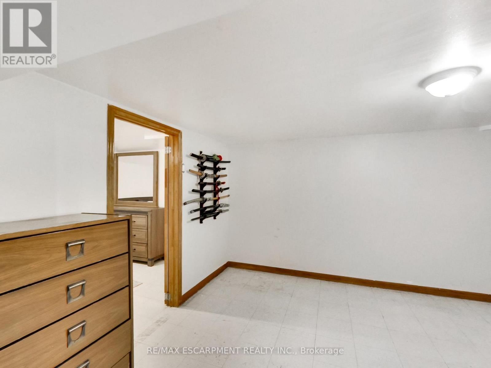 18 Pavarotti Court, Hamilton, ON - Indoor Photo Showing Other Room