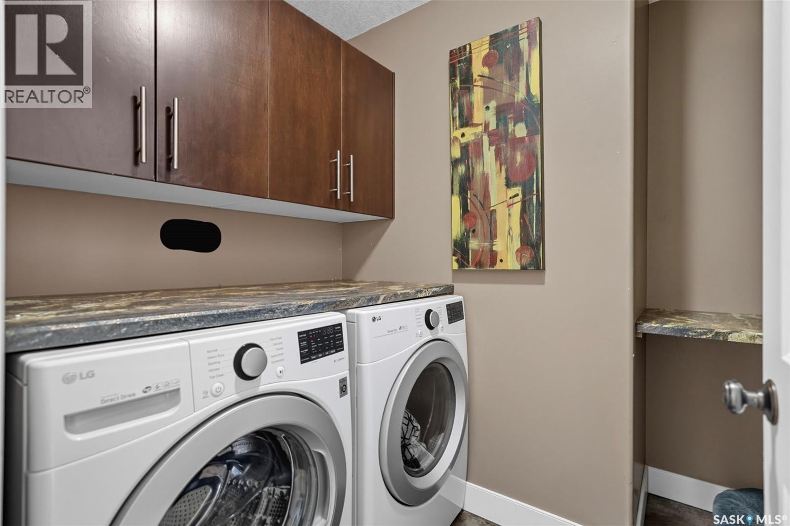 101 6Th Avenue W, Watrous, SK - Indoor Photo Showing Laundry Room
