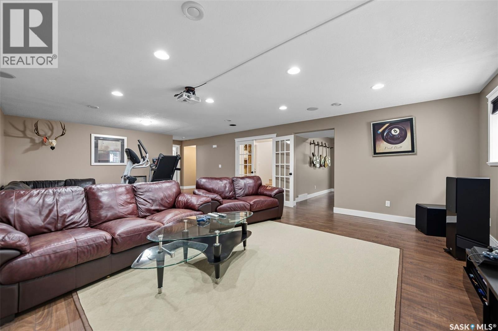 101 6Th Avenue W, Watrous, SK - Indoor