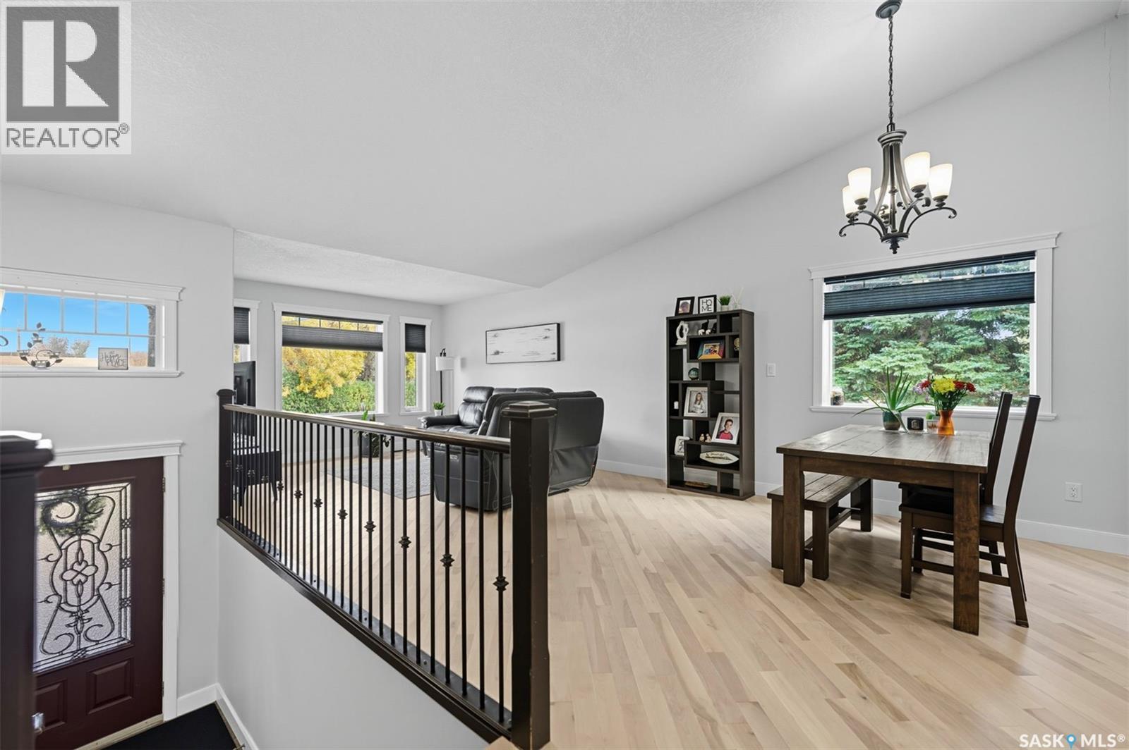 101 6Th Avenue W, Watrous, SK - Indoor Photo Showing Dining Room