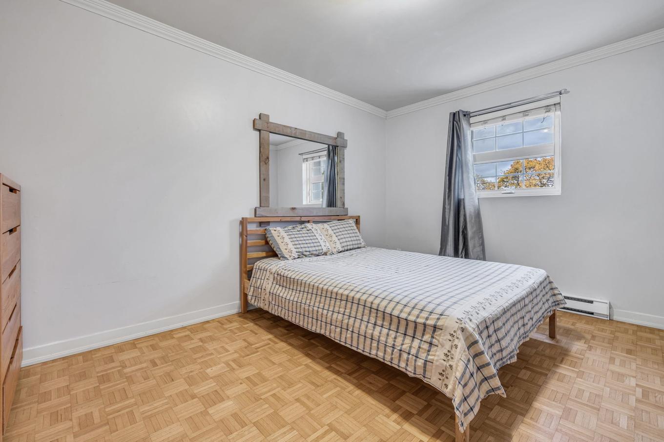 Primary bedroom - 736 Rue De Sabrevois, Québec (Sainte-Foy/Sillery/Cap-Rouge), QC - Indoor Photo Showing Bedroom