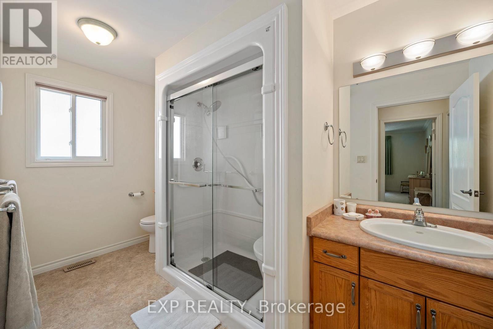 56 Lake Margaret Trail, St. Thomas, ON - Indoor Photo Showing Bathroom