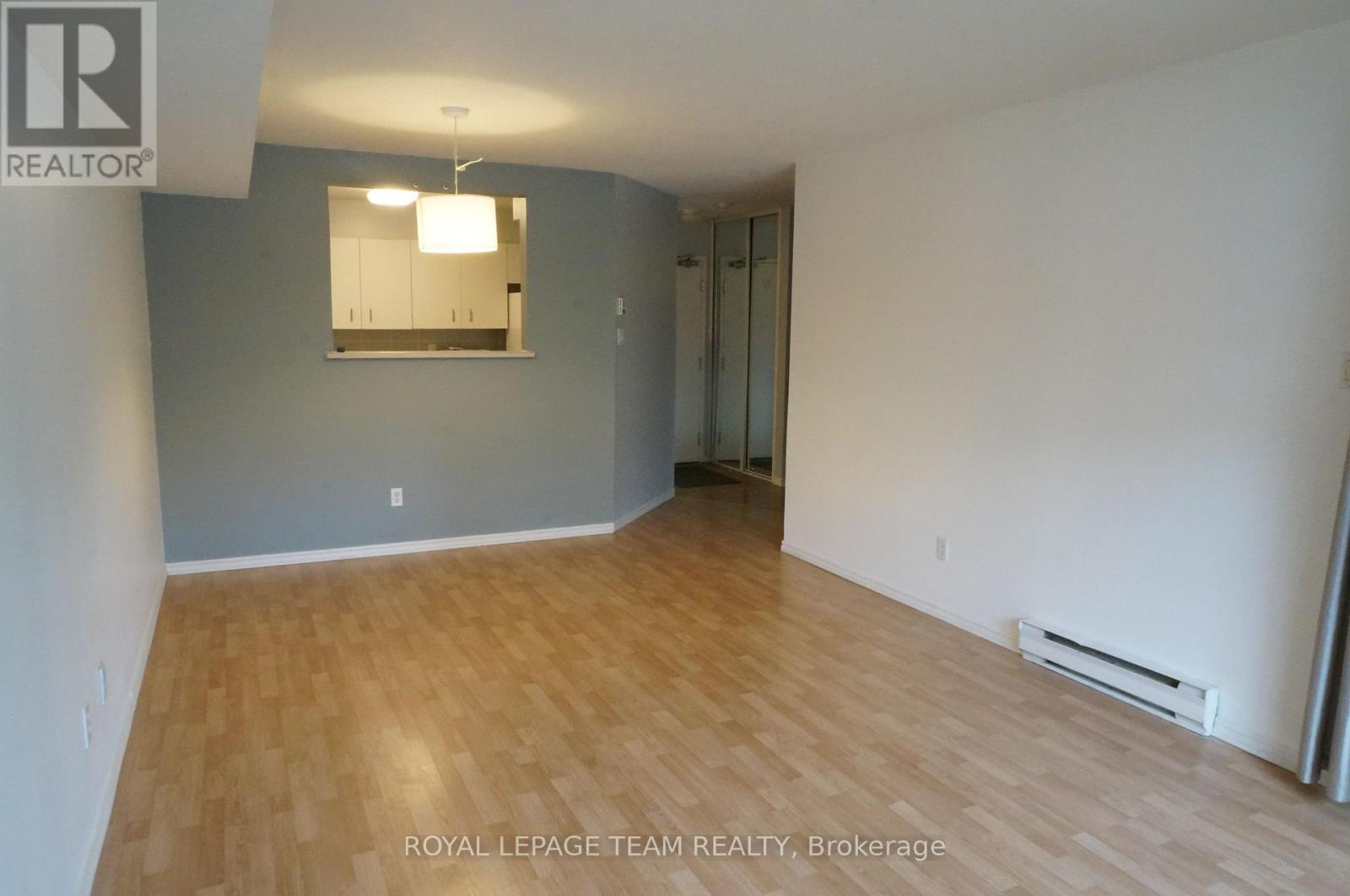 Living / Dinning view towards entrance door - 217 - 316 Lorry Greenberg Drive, Ottawa, ON - Indoor Photo Showing Other Room