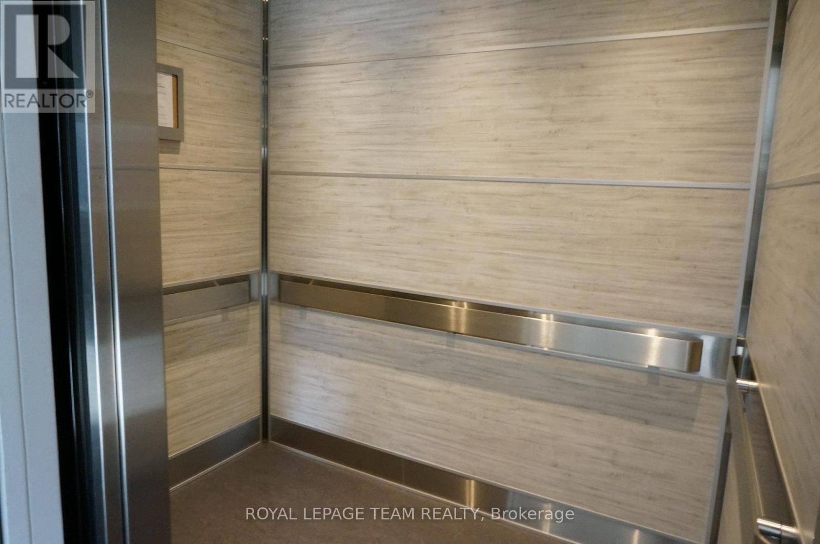 Elevator - 217 - 316 Lorry Greenberg Drive, Ottawa, ON - Indoor