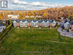 Unobstructed views of the Ottawa River -