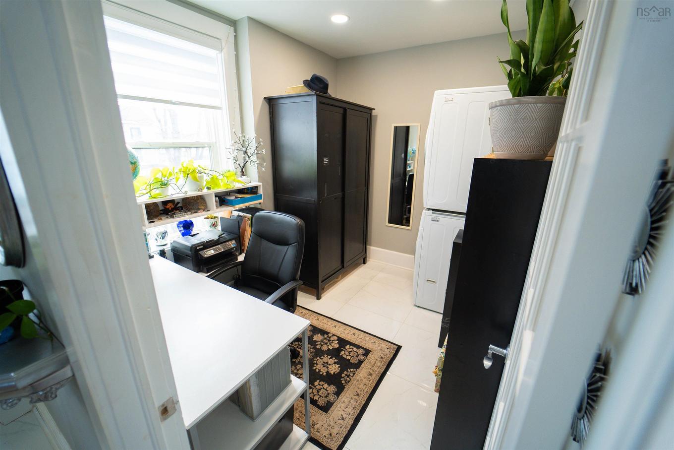 33 Pleasant Street, Parrsboro, NS