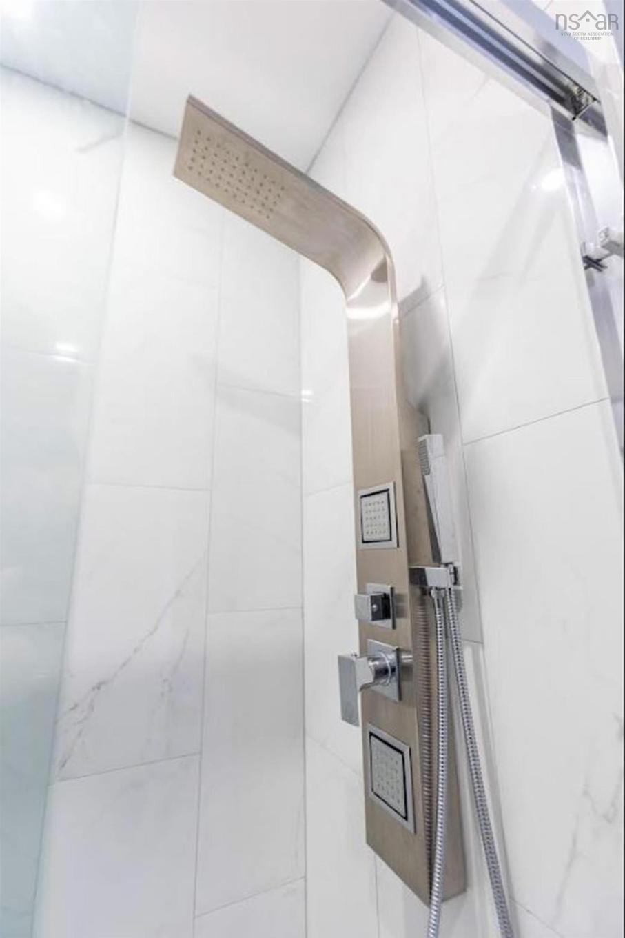 33 Pleasant Street, Parrsboro, NS