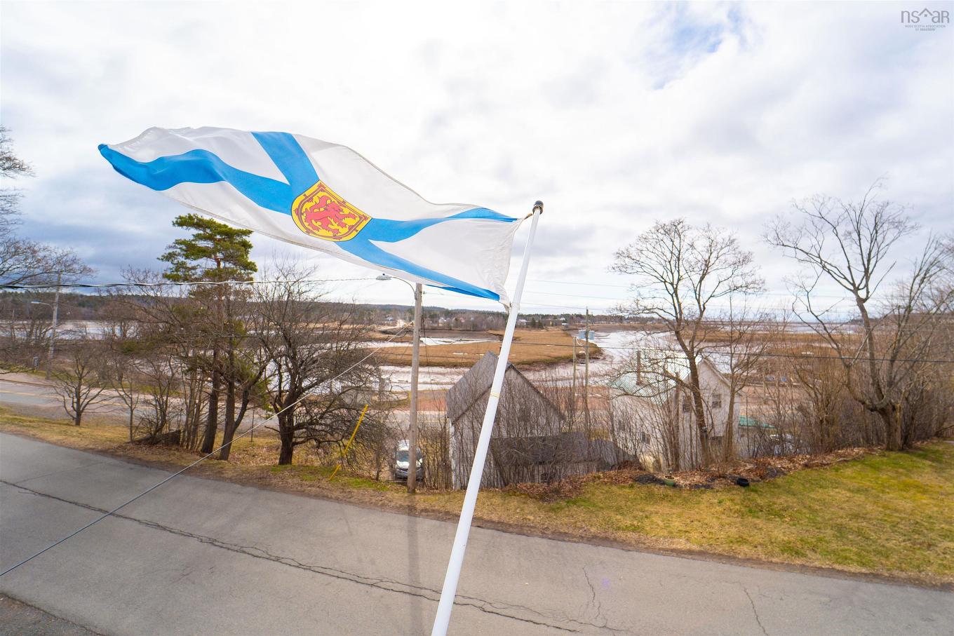 33 Pleasant Street, Parrsboro, NS