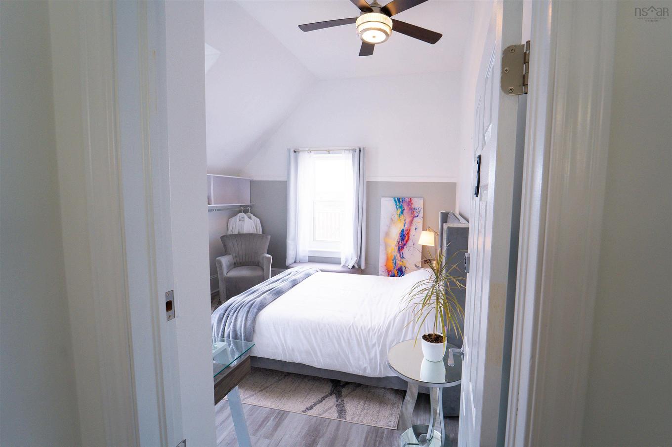 33 Pleasant Street, Parrsboro, NS