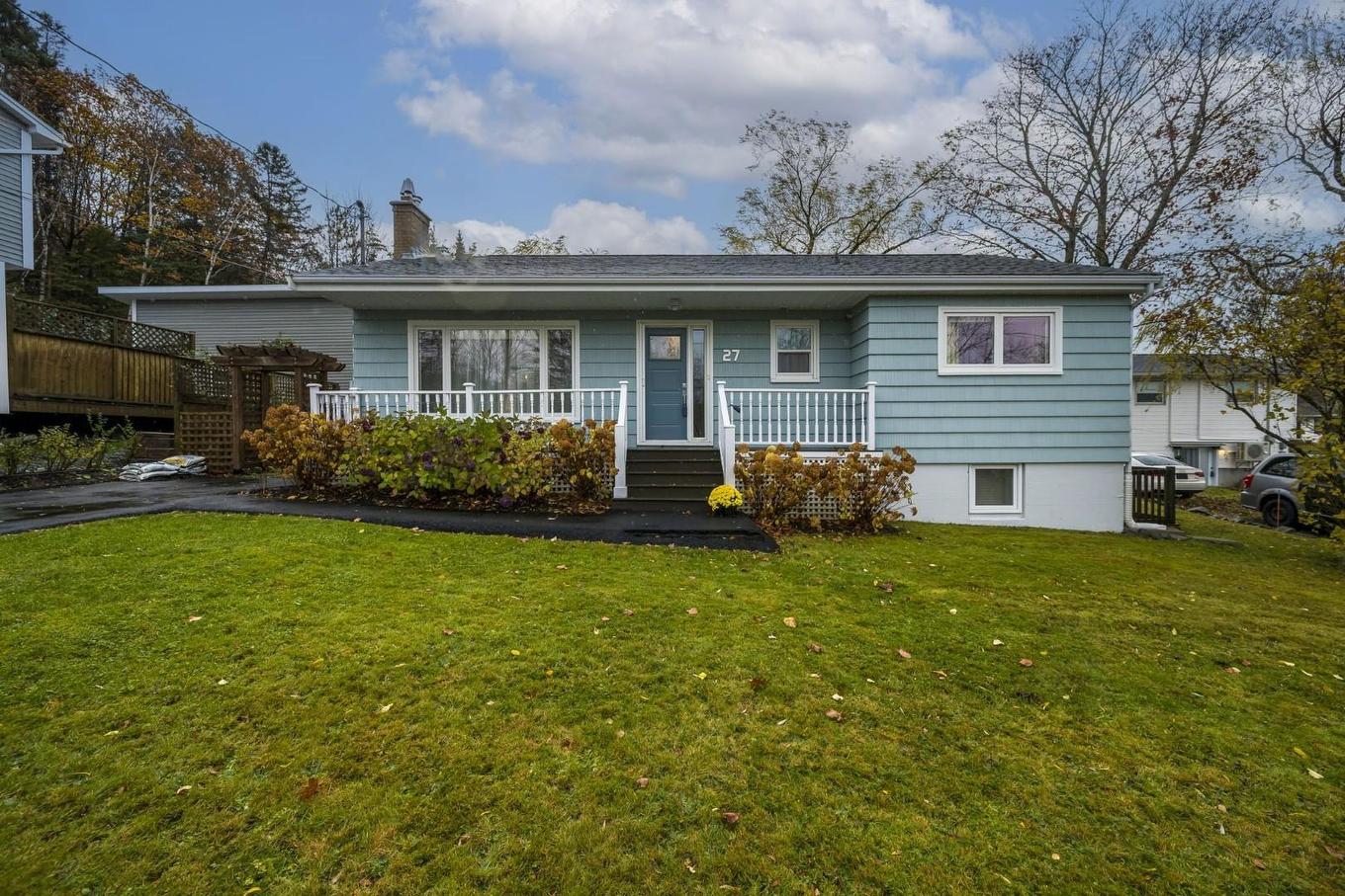 27 Dartmoor Crescent, Bedford, NS