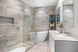 Ensuite bathroom -