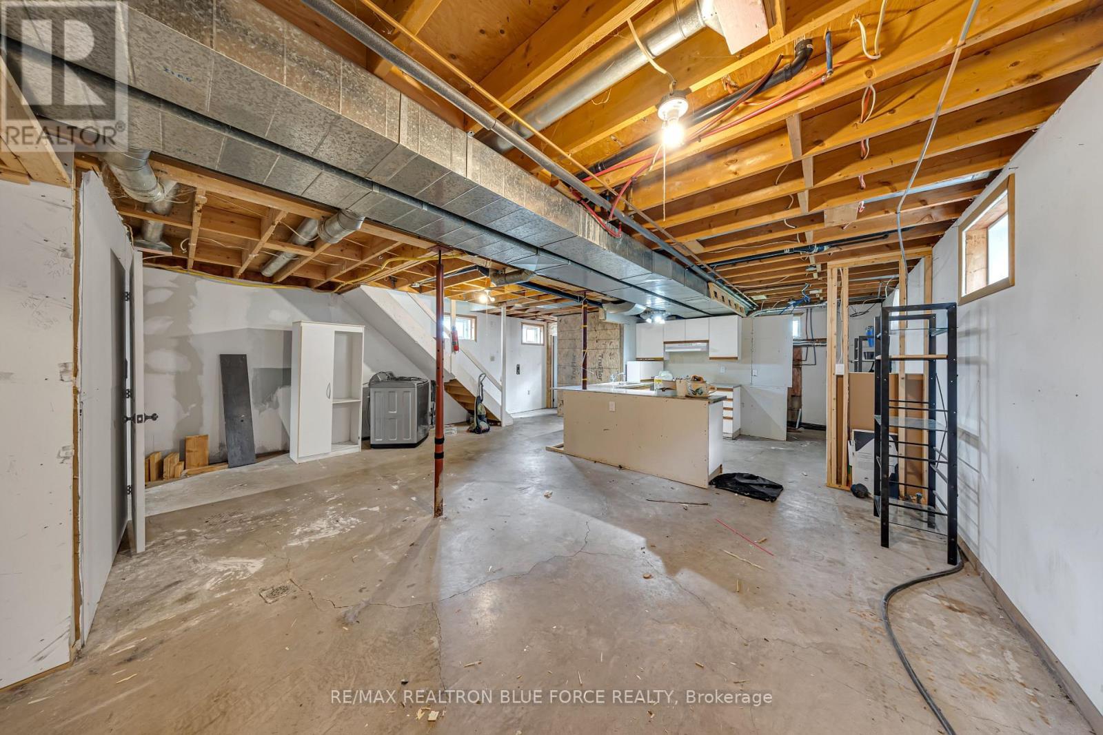 915 Lorraine Road, Port Colborne, ON