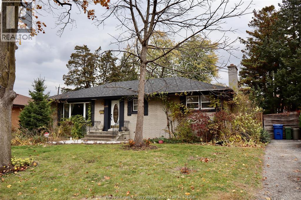 3086 Avondale Avenue, Windsor, ON - Outdoor