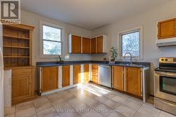 Oversized eat in kitchen -