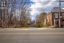 Steps to downtown Arnprior -