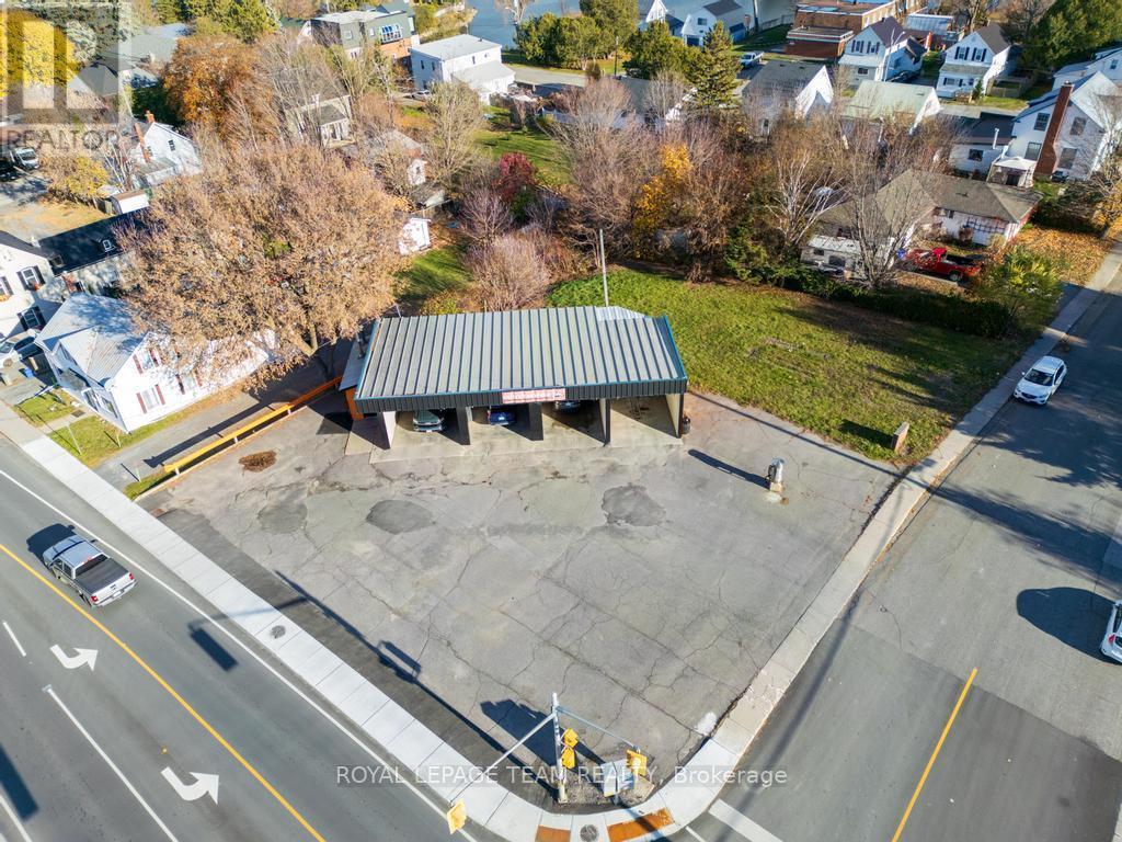 12 Elgin Street E, Arnprior, ON