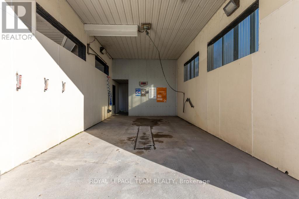 12 Elgin Street E, Arnprior, ON