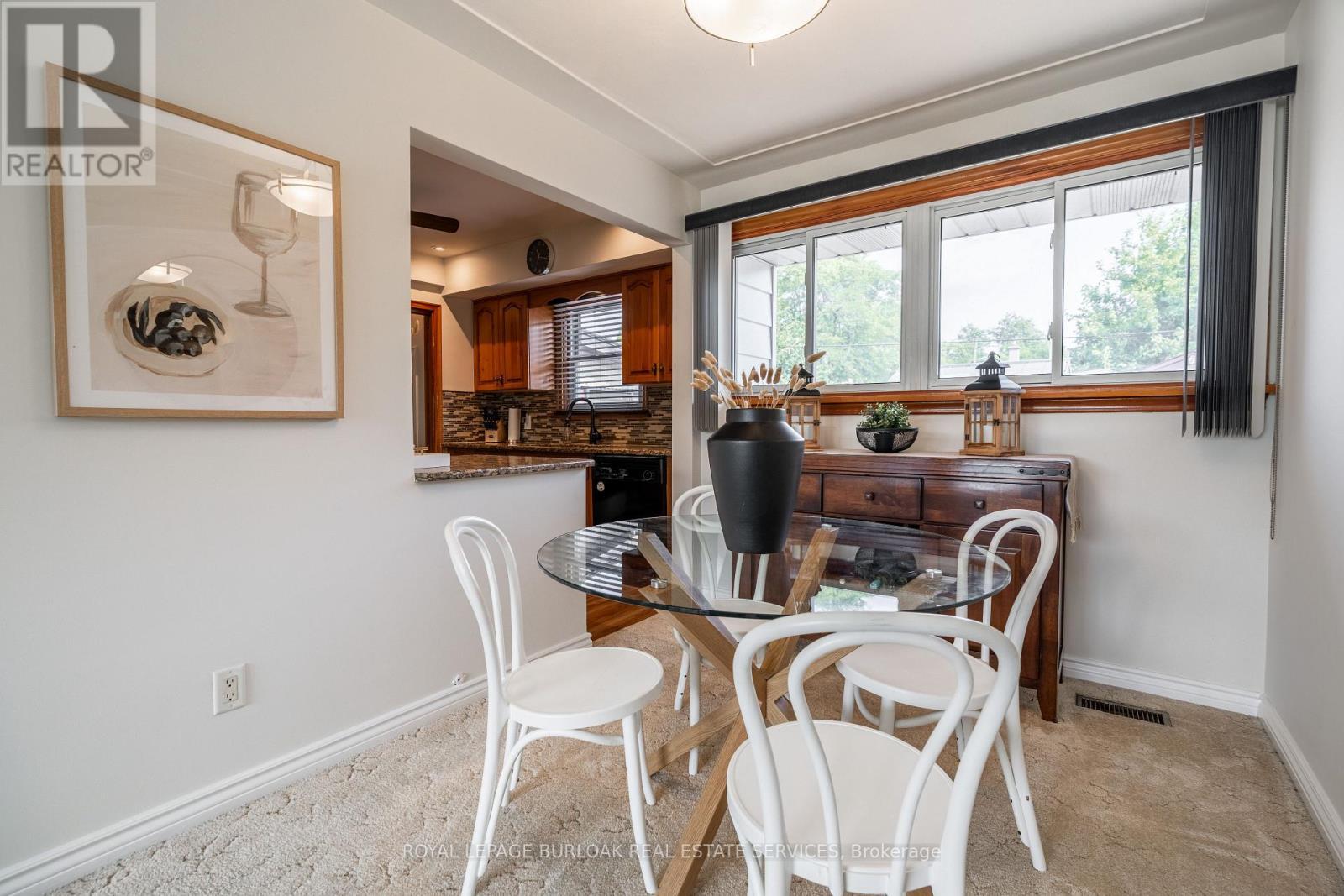 7 Kenwood Crescent, Hamilton, ON - Indoor Photo Showing Dining Room