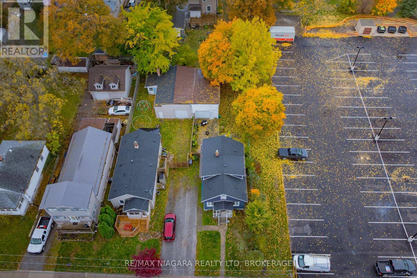 Upper - 39 Carleton Street N, Thorold (Thorold Downtown), ON - Outdoor With View