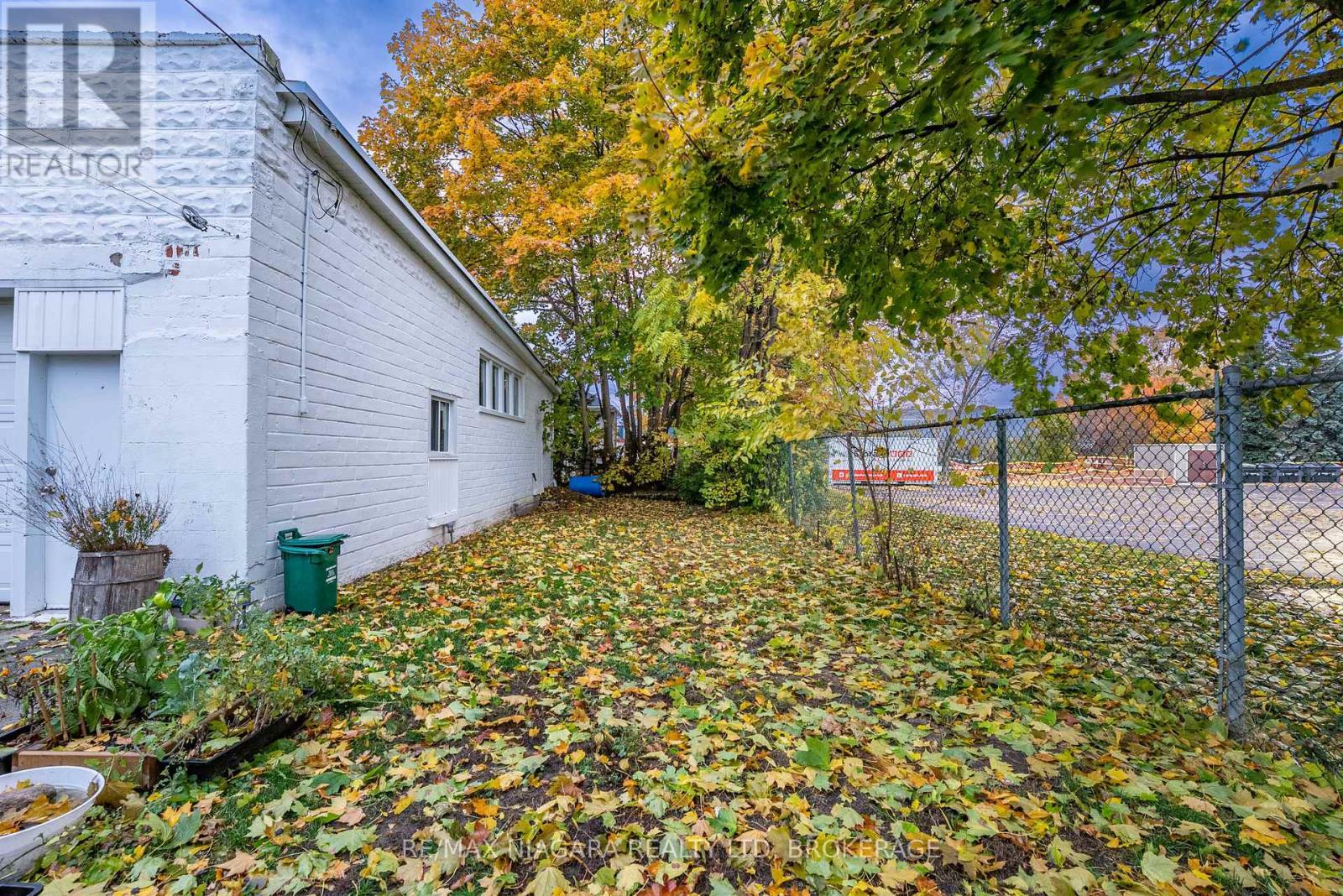 Upper - 39 Carleton Street N, Thorold (Thorold Downtown), ON - Outdoor