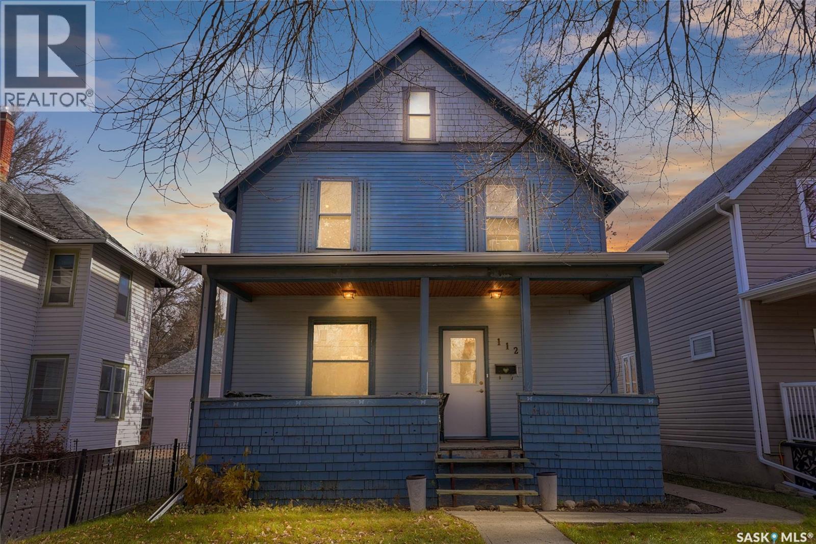 1127 2Nd Avenue Nw, Moose Jaw, SK - Outdoor