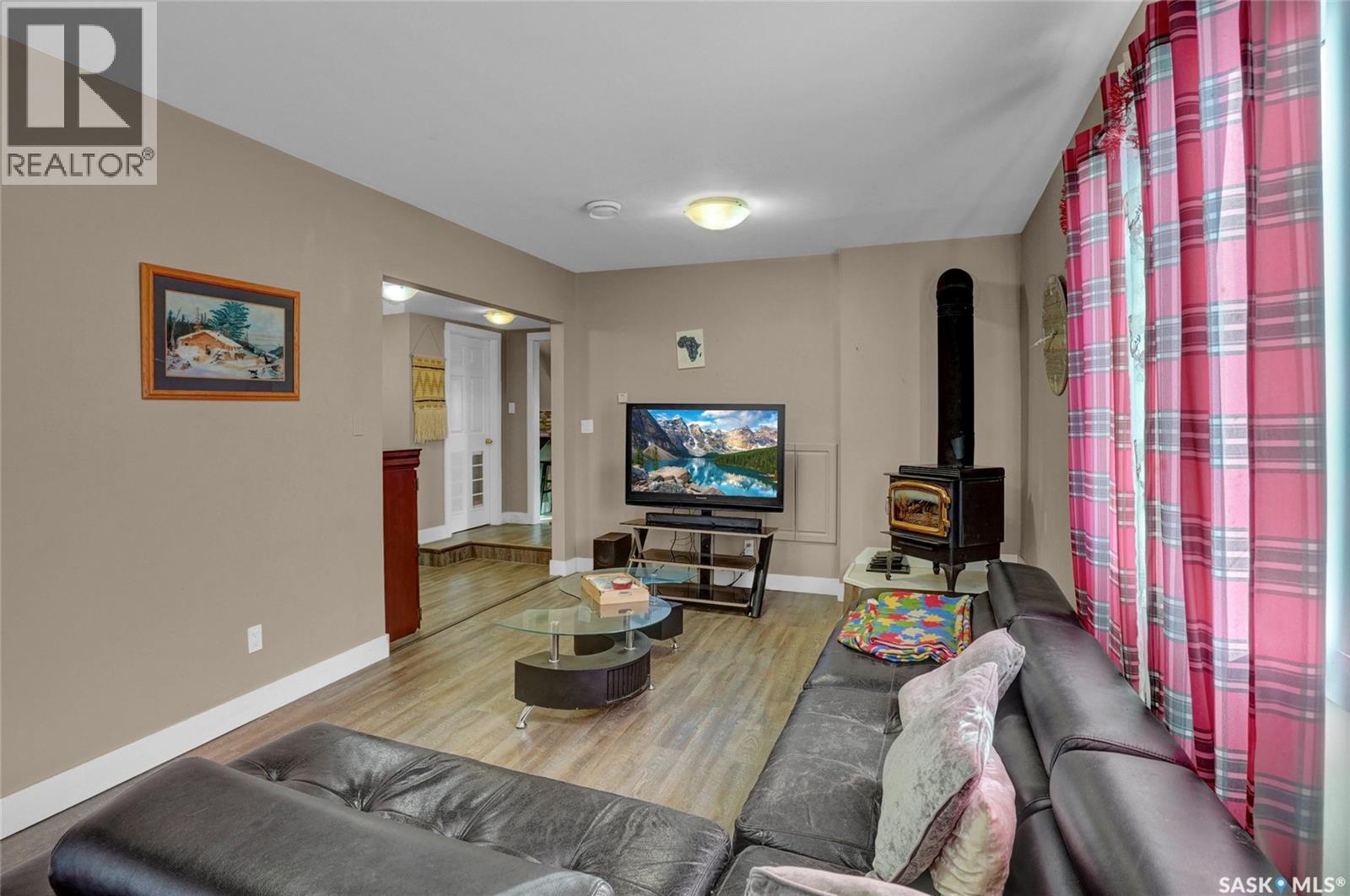 26 Main Street, Marquis, SK - Indoor Photo Showing Living Room