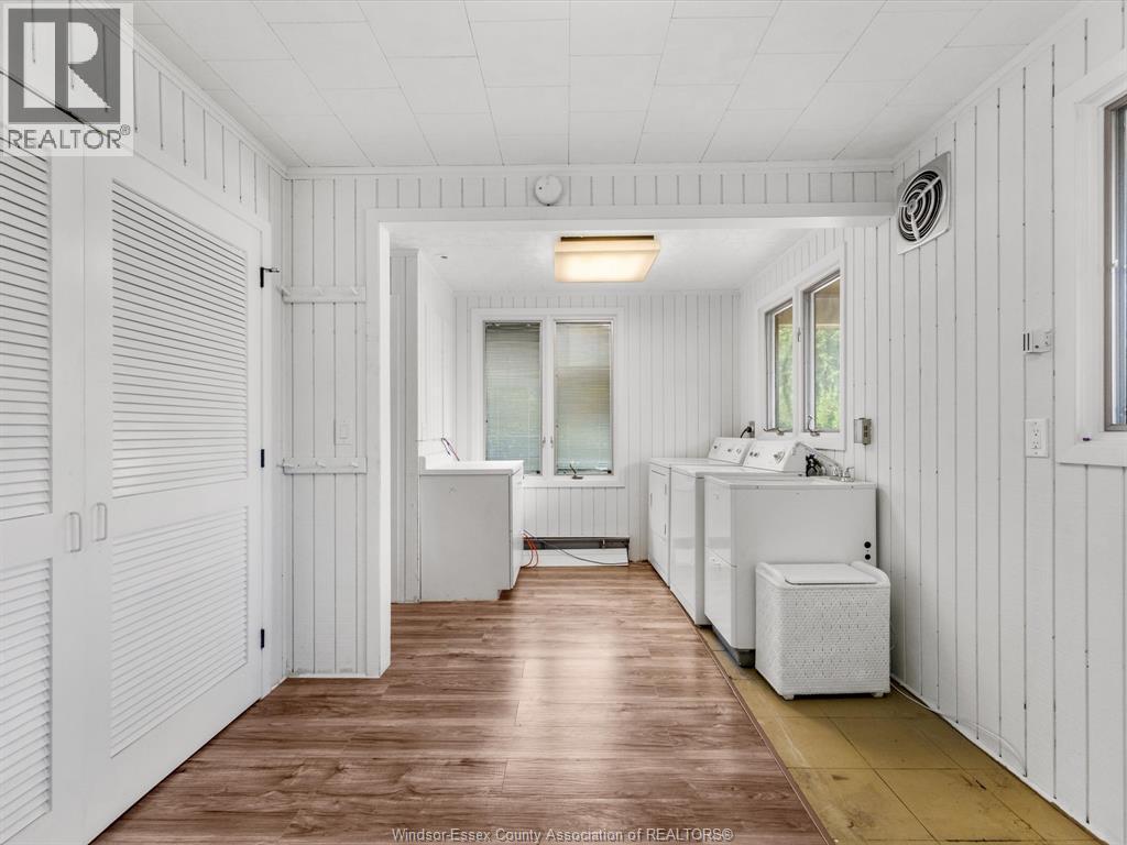 13050 Riverside Drive East, Tecumseh, ON - Indoor Photo Showing Other Room