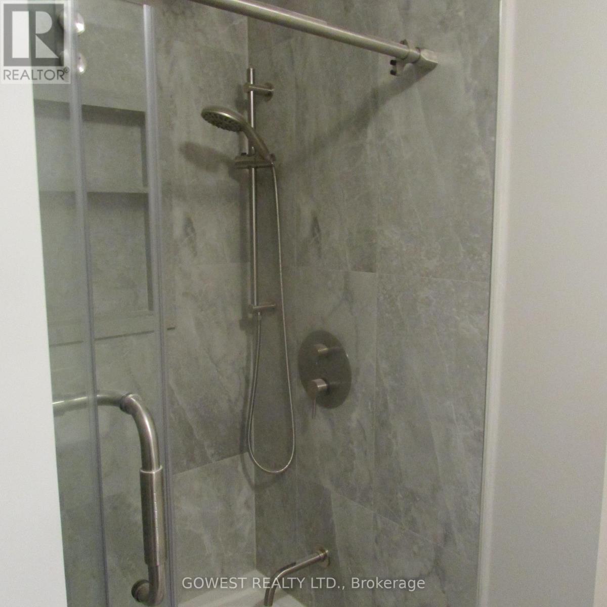 3Rd Floor - 24A Roncesvalles Avenue, Toronto, ON - Indoor Photo Showing Bathroom