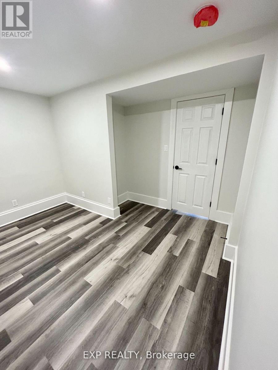 2 - 316 Front Street, Belleville (Belleville Ward), ON - Indoor Photo Showing Other Room