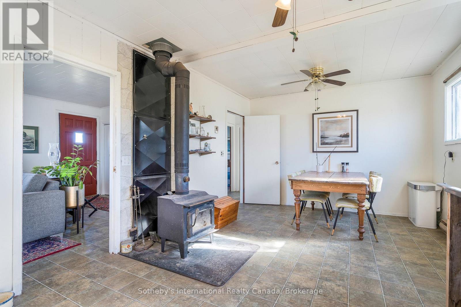 315298 3Rd Line A, Grey Highlands, ON - Indoor Photo Showing Dining Room