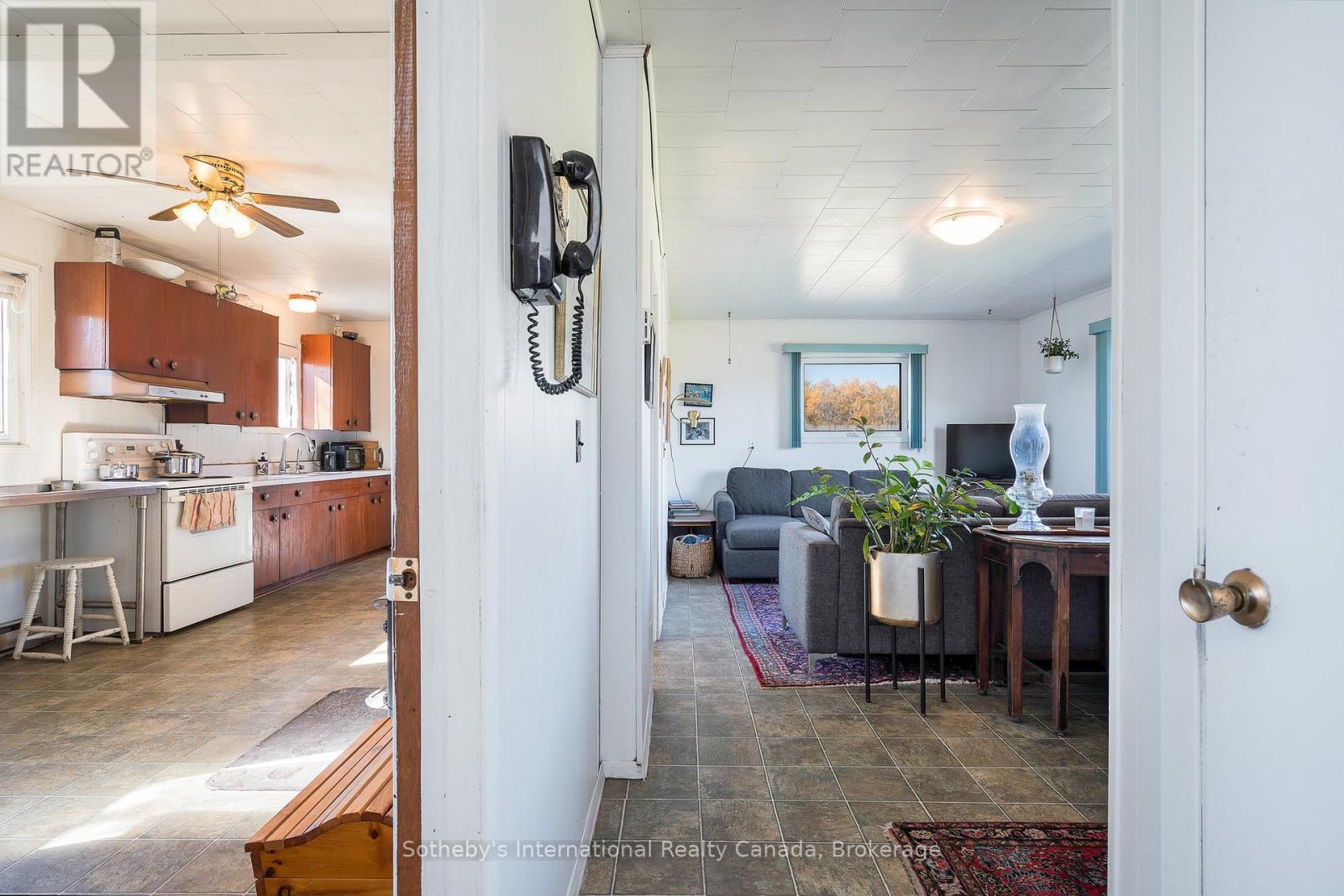 315298 3Rd Line A, Grey Highlands, ON - Indoor Photo Showing Kitchen