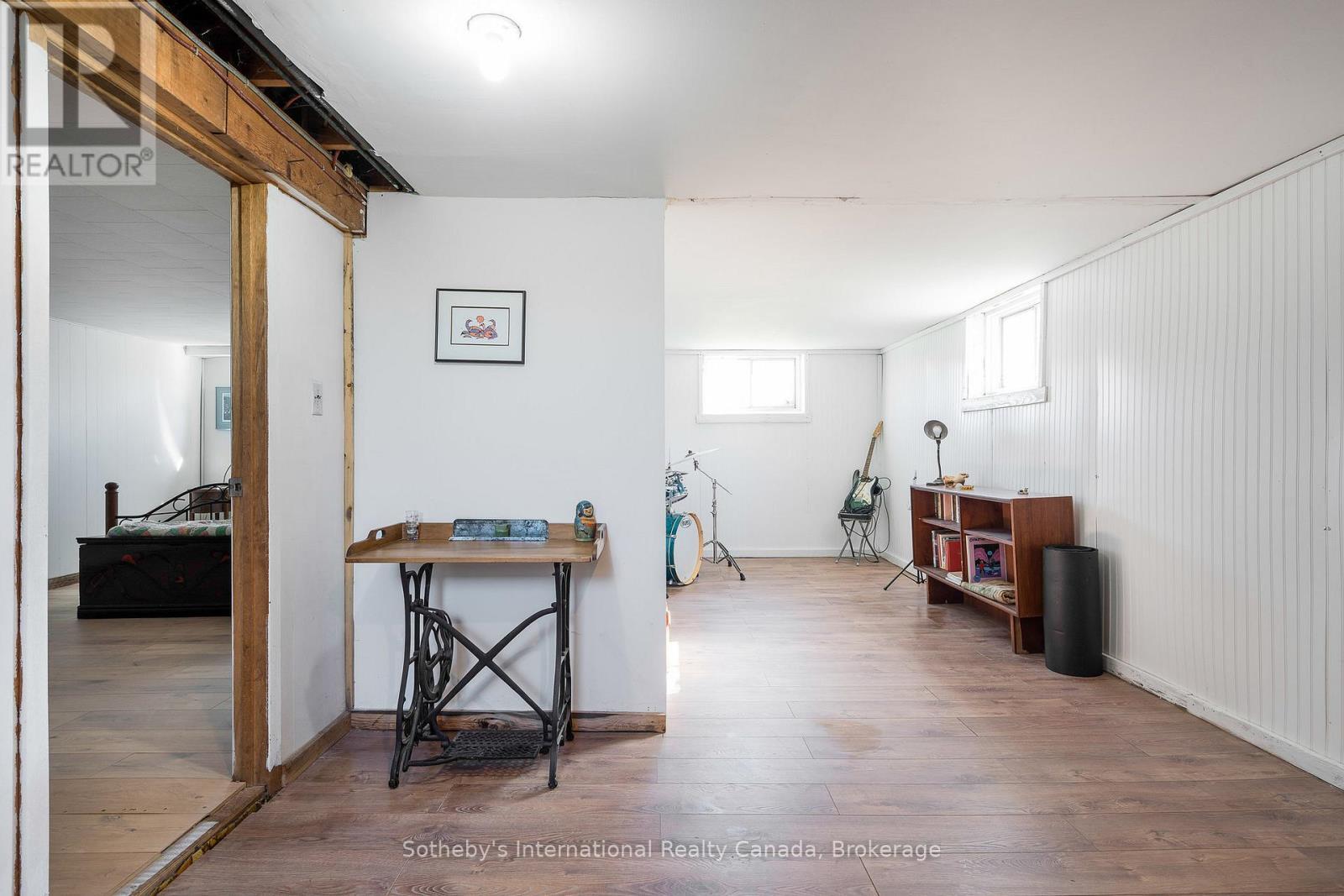 315298 3Rd Line A, Grey Highlands, ON - Indoor Photo Showing Other Room