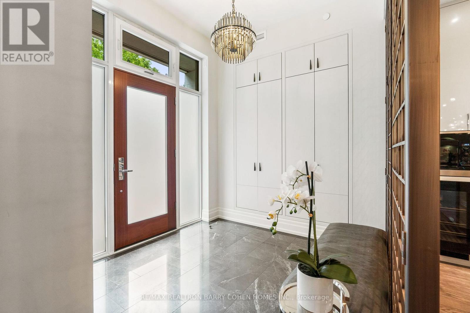 133 Pears Avenue, Toronto, ON - Indoor Photo Showing Other Room