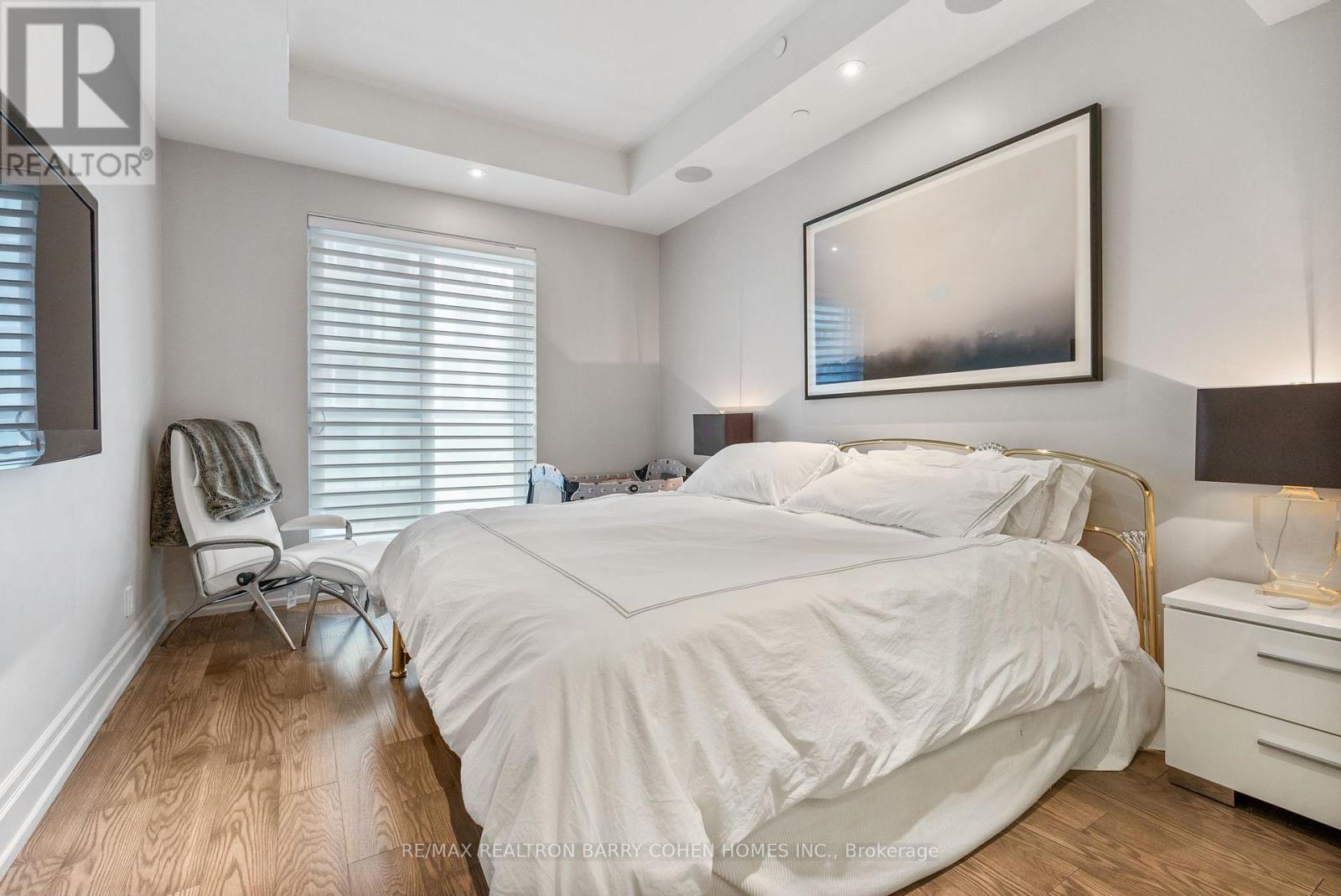 133 Pears Avenue, Toronto, ON - Indoor Photo Showing Bedroom