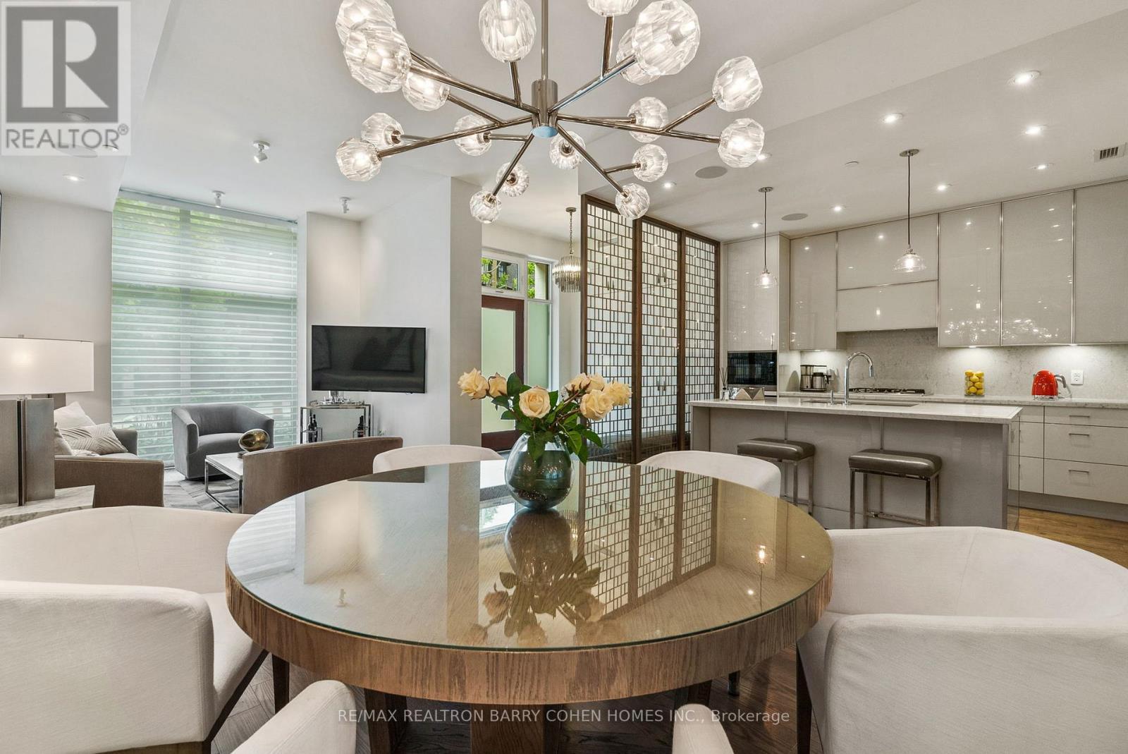 133 Pears Avenue, Toronto, ON - Indoor Photo Showing Dining Room