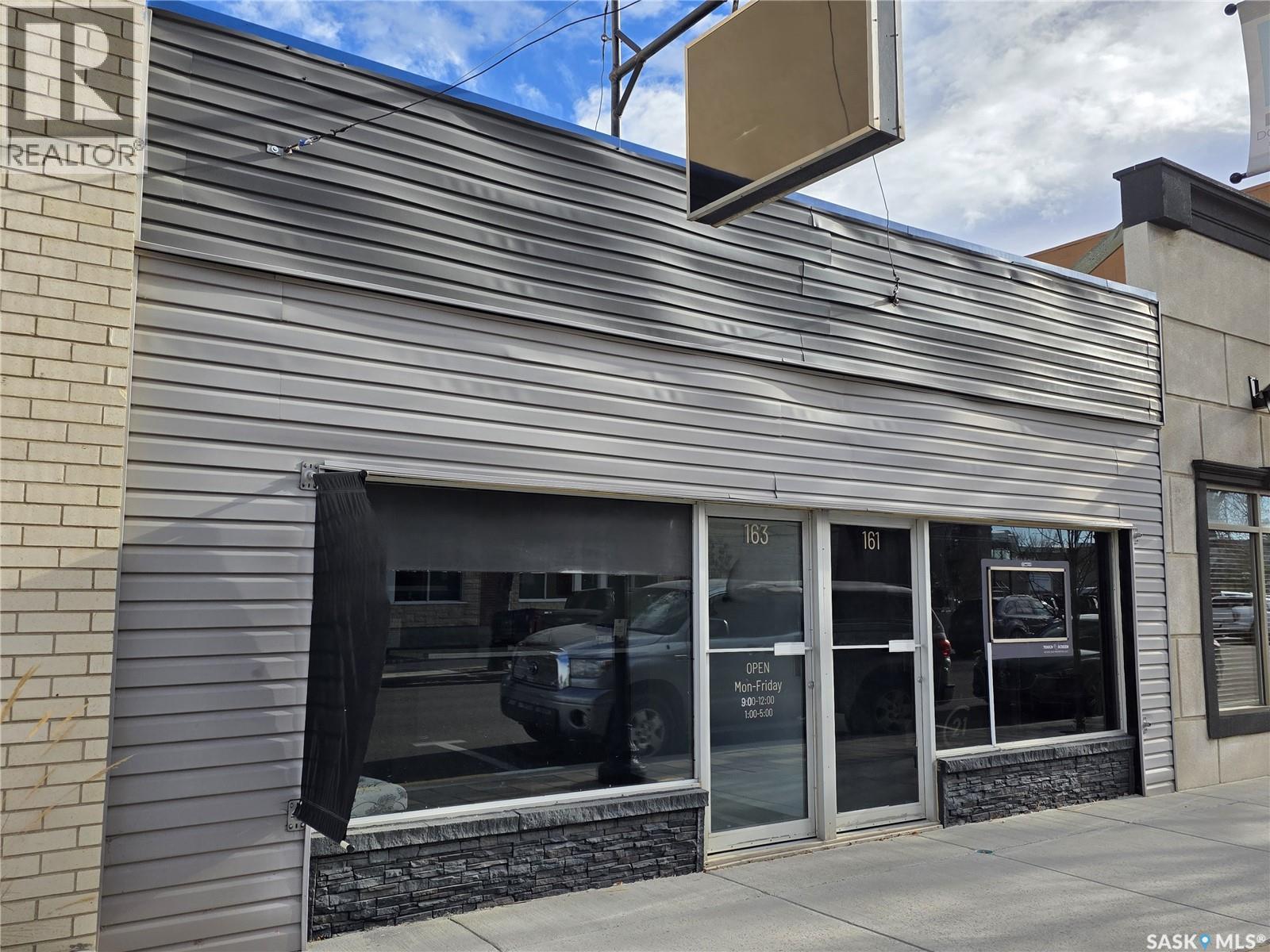 163 1St Avenue Ne, Swift Current, SK