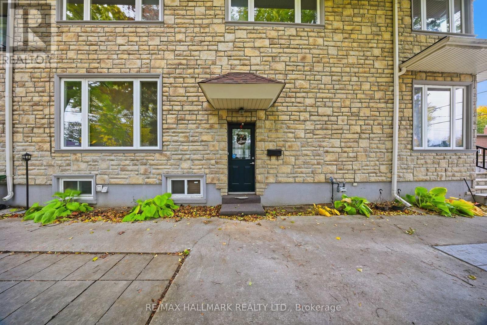 Bsmt - 34 Horfield Avenue, Toronto, ON - Outdoor